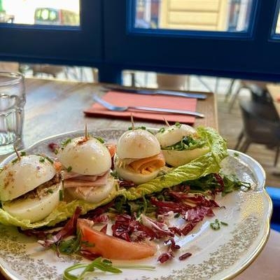 Œuf surprise ( saumon fumé, wakamé, jambon truffé ) image