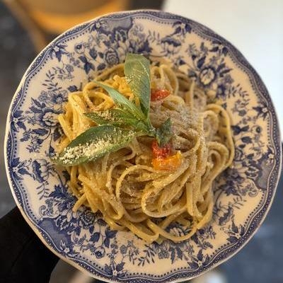 Linguine cacio e pepe image