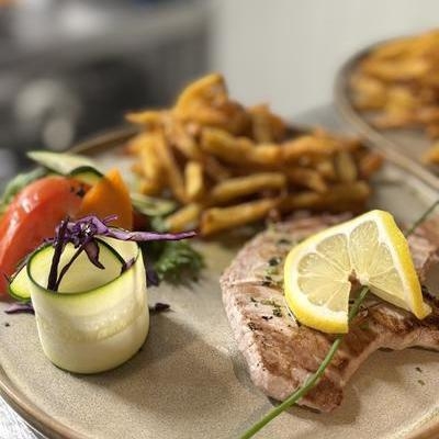 Pavé ou filet de poisson de pêche du jour image