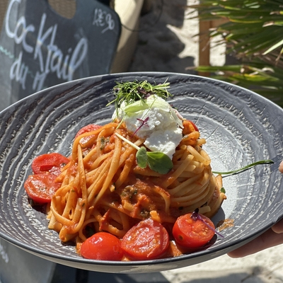 Linguines tomates basilic et ricotta crémeuse image