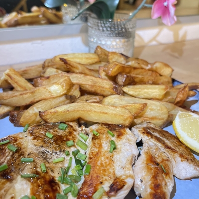 Escalope de poulet grillée image