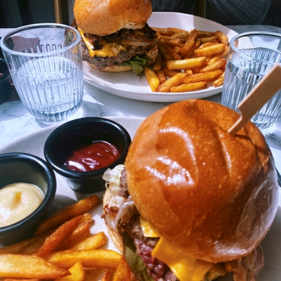 Burger cannibale image