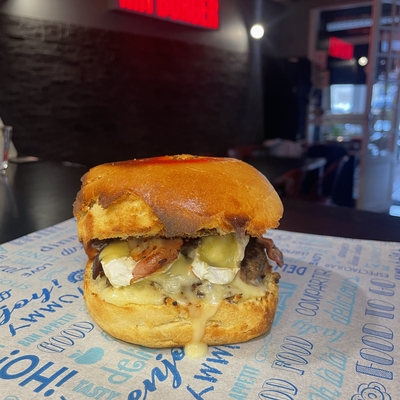 Le camembert burger image
