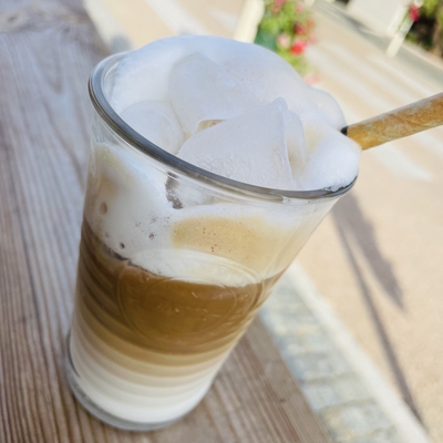 Latte frappé image