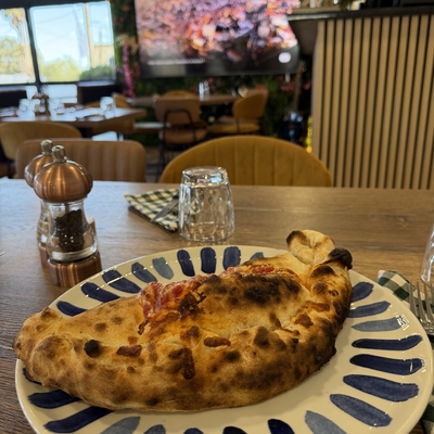 Calzone traditional image