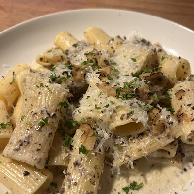Rigatoni à la crème de truffe image
