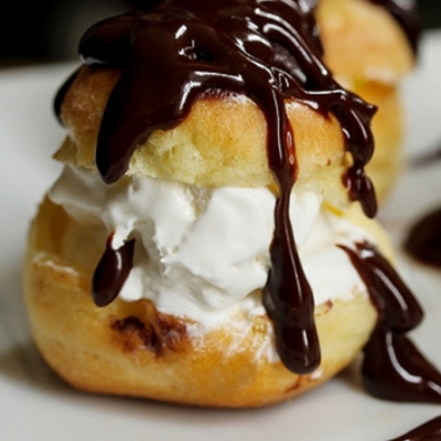 Choux chantilly nutella image