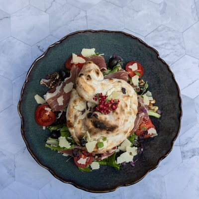 Chèvre chaud façon calzone image