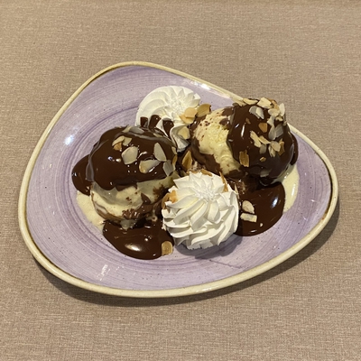 PROFITEROLES AU CHOCOLAT image