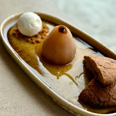 Poire rôtie au miel, cookistrelli à la farine de châtaigne image
