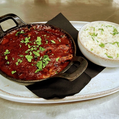 Seiche en sauce tomate et riz blanc image