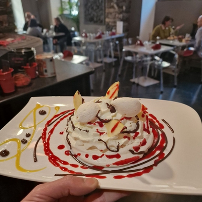 Pavlova aux fruits rouges image