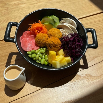 Poke bowl végétarien (sauce asiatique) image