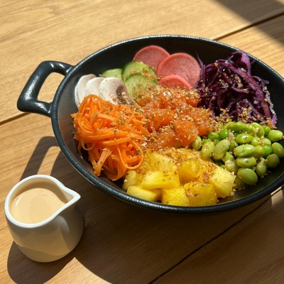 Poke bowl au saumon (sauce asiatique) image