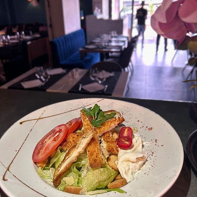 Salade césar au poulet grillé image