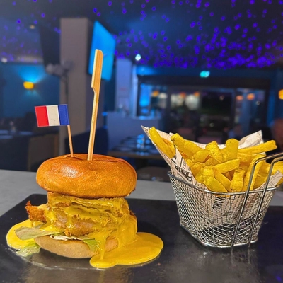 Le chicken burger image
