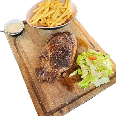 Côte de Boeuf grillée, 500 gr., frites de patate douce image