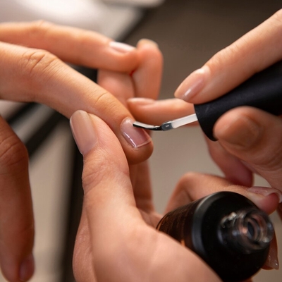 Pose de vernis classique image