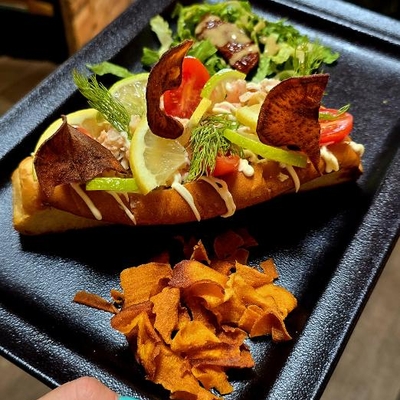 Lobster roll image