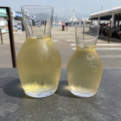 Pichet de vin blanc de Pays image
