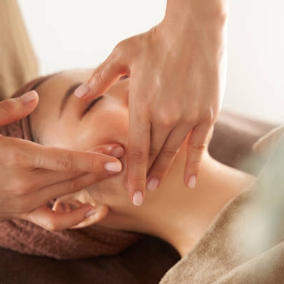 Massage Visage Casanera - 30mn image