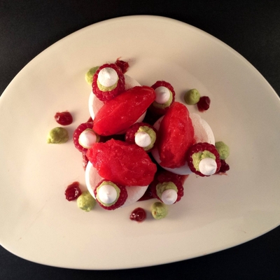 Framboise, Crémeux à l'estragon et meringue suisse image