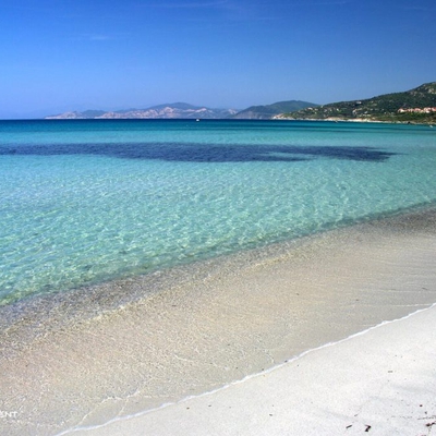Plage d'Ile Rousse image