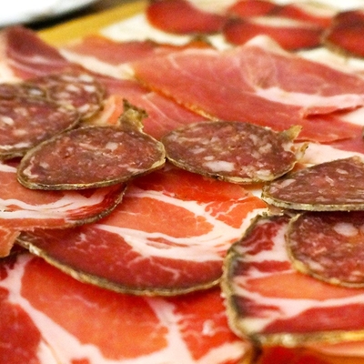 Planche de charcuterie Coppa, Saucisson, Prisuttu Christian Benigni image