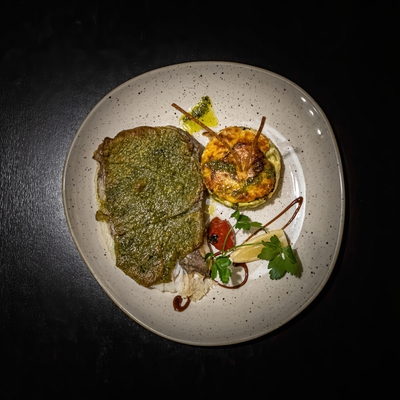 Filet de Saint-Pierre en croûte d'herbes image