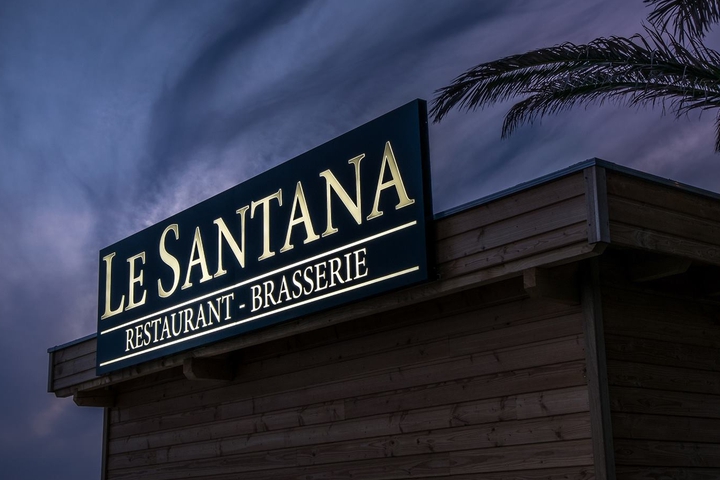 LE SANTANA image header