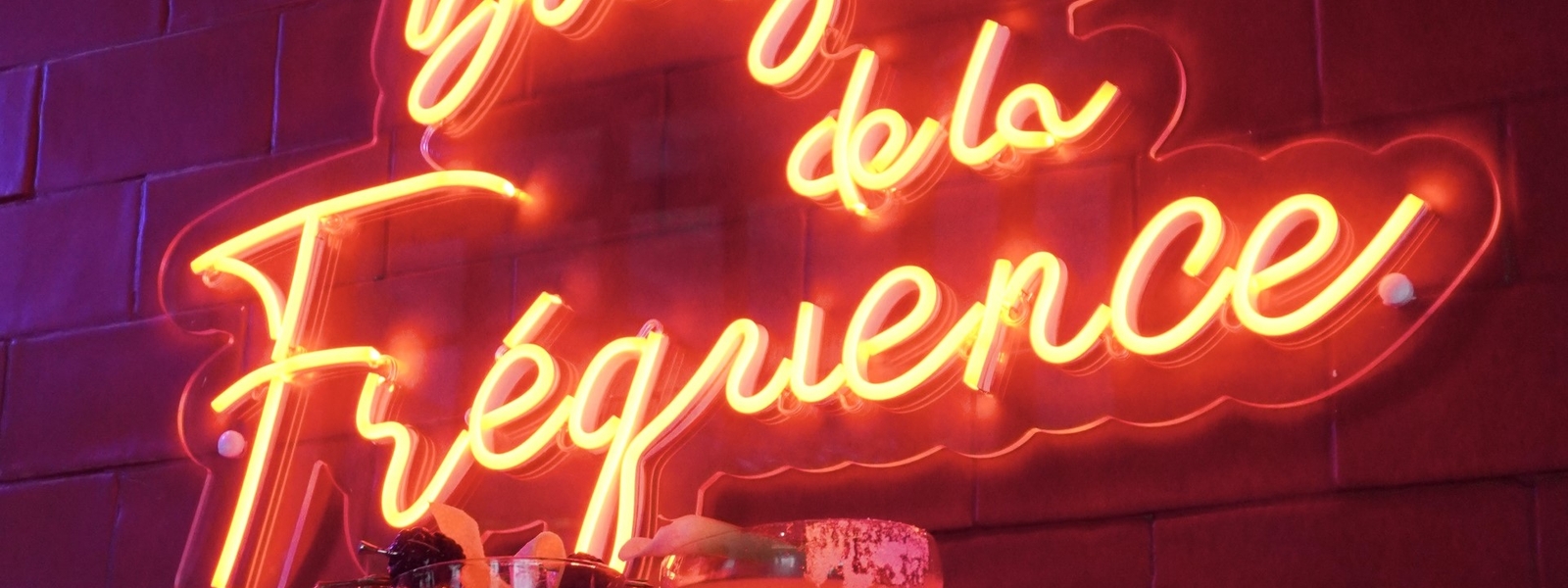 La Fréquence image header